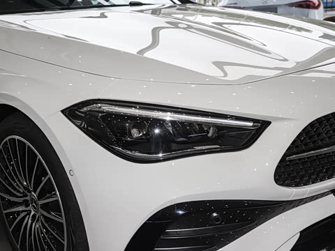 2025�� CLE 300 4MATIC �����ͽ��ܳ�