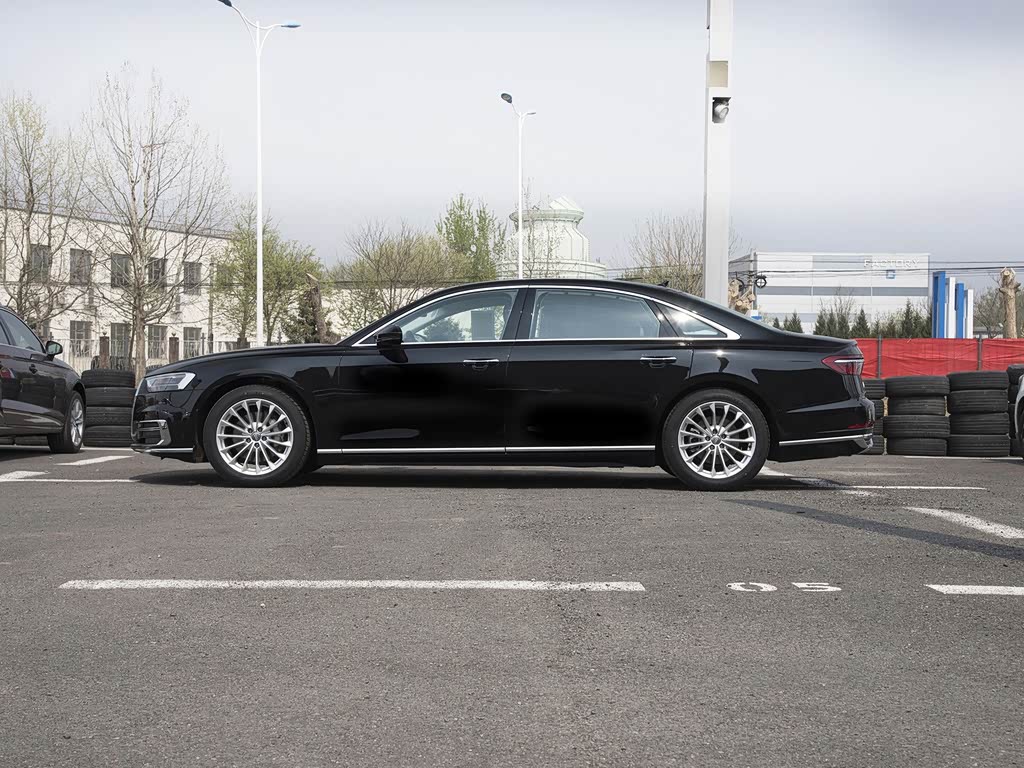 Audi A8 IV (D5), Седан: фото поколения