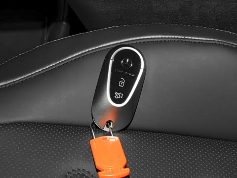 2023�� AMG EQE 53 4MATIC+