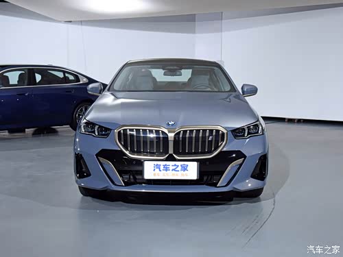 欢迎试驾丨全新bmw5系树立豪华标杆