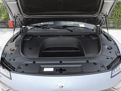 2025�� ���� 550ProѲ����