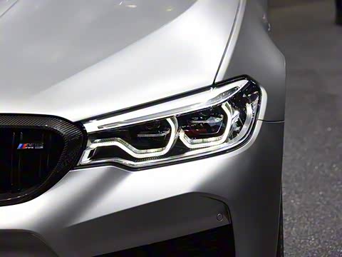 2019�� M5 ������