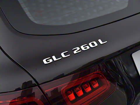 2022�� GLC 260 L 4MATIC ������