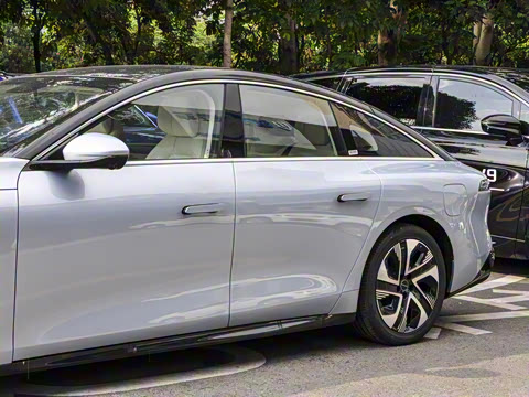 2025�� 235���� ������