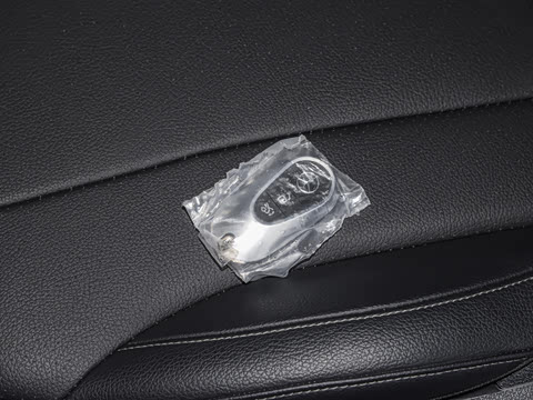 2025�� CLE 300 4MATIC �����ͽ��ܳ�