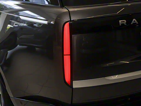 2025�� 3.0 L6 400PS �����ӳ���