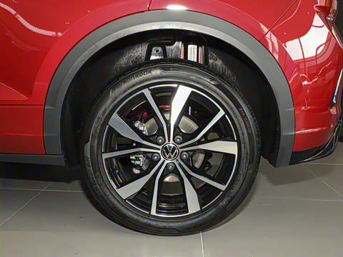 2025�� �Ŀ� 300TSI DSG���������