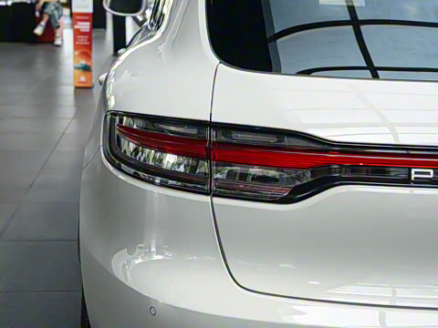 2025�� Macan 2.0T ���ΰ�