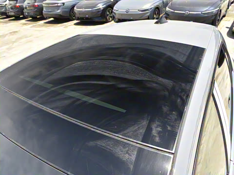 2025�� �Ŀ� 300TSI R-Line