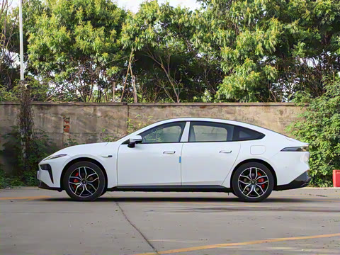 2025�� ���� 550Pro�캽��