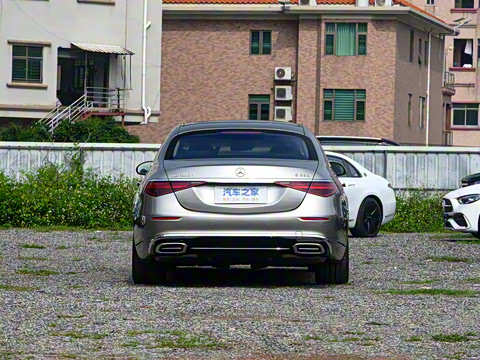 2025�� �Ŀ� S 680 4MATIC