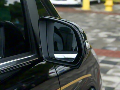 2024�� V 260 L �۷��