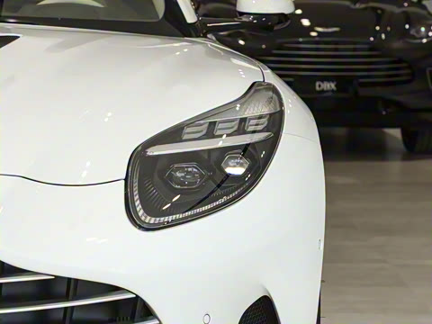 2025�� 4.0T V8 Coupe