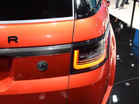 2022�� 3.0 L6 �������İ�