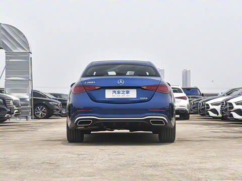 2025�� �Ŀ� C 260 L �˶���