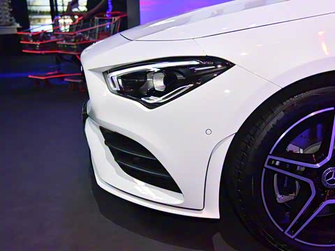 2020�� CLA 260 4MATIC ���ܳ�