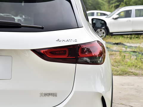 2022�� GLA 220 4MATIC