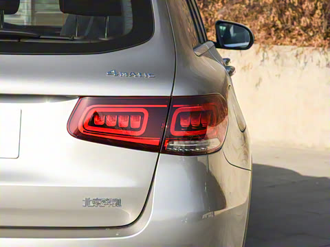 2022�� �Ŀ� GLC 300 L 4MATIC ������