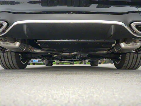 2022�� �Ŀ��� E 350 e L ���ʽ��϶����˶��γ�