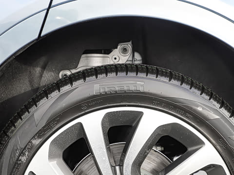 2022�� �Ŀ� 249PS R-Dynamic S ���ܰ� 5��