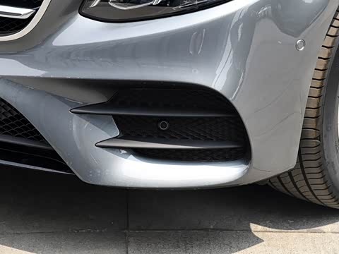 2020�� �Ŀ� E 260 �˶���