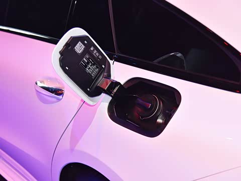 2020�� CLA 260 4MATIC ���ܳ�