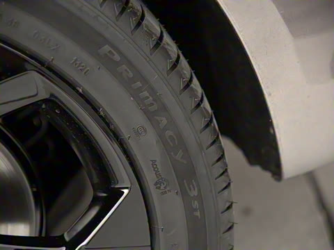 2020�� 300TGI �Զ�ˬ����Ļ�Ǽ�Supreme��