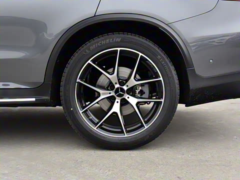 2022�� AMG GLC 43 4MATIC ����SUV