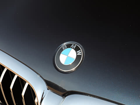 2022�� �Ŀ�� 530i M�˶���װ