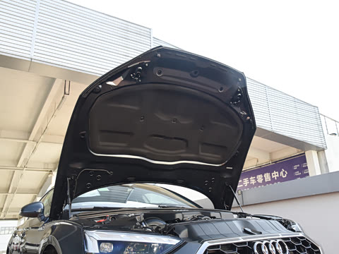 2023�� Sportback 40 TFSI quattro ����������