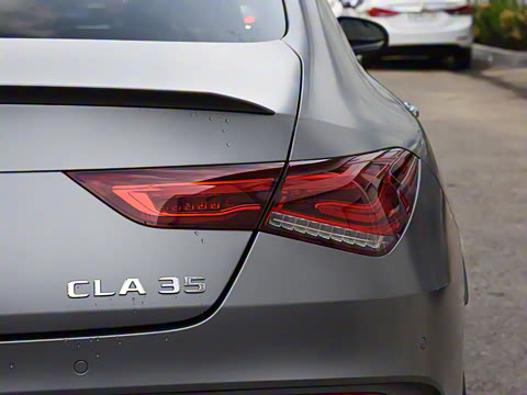 2020�� AMG CLA 35 4MATIC