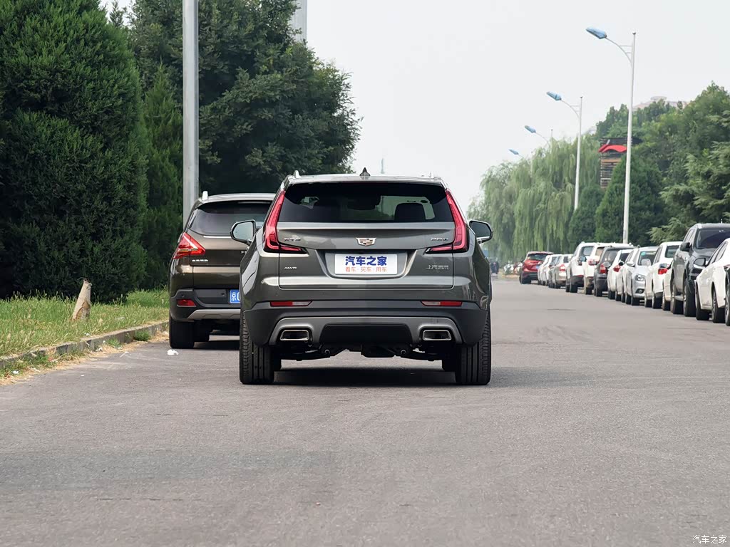 凯迪拉克xt4 2018款 28t 四驱铂金版 4463415图片_凯迪拉克_汽车图库