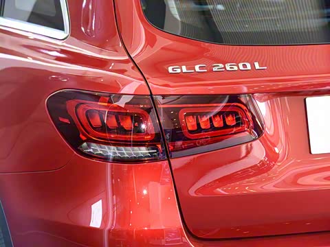 2020�� GLC 260 L 4MATIC ������