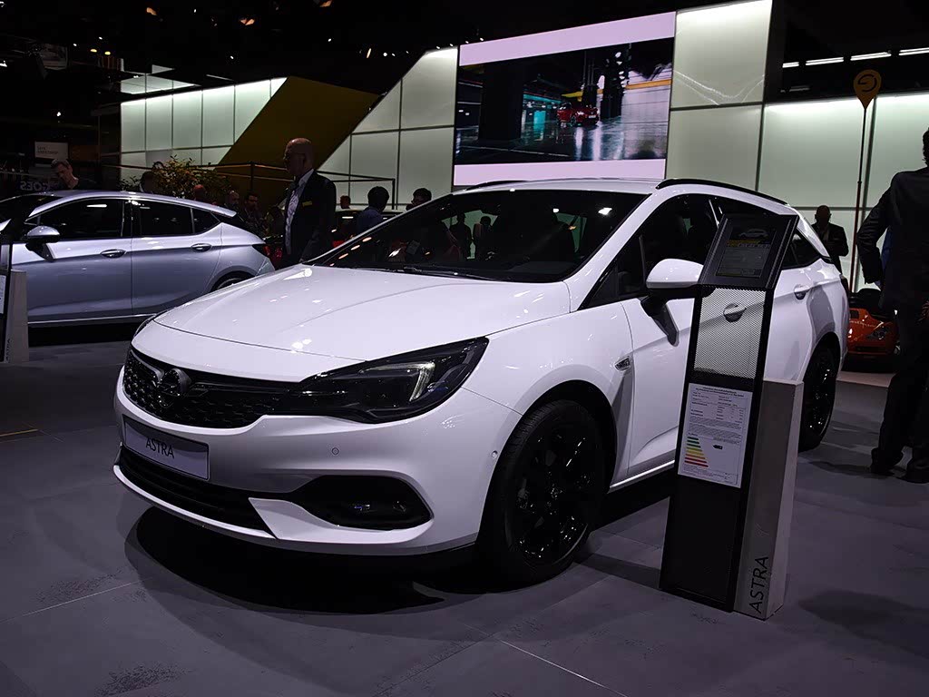 Opel Series 348