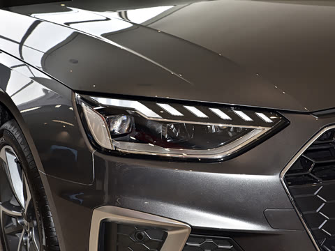 2022�� 40 TFSI ʱ�ж�����