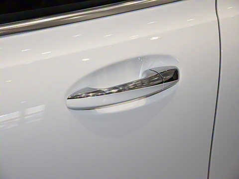 2021�� GLB 200 ������