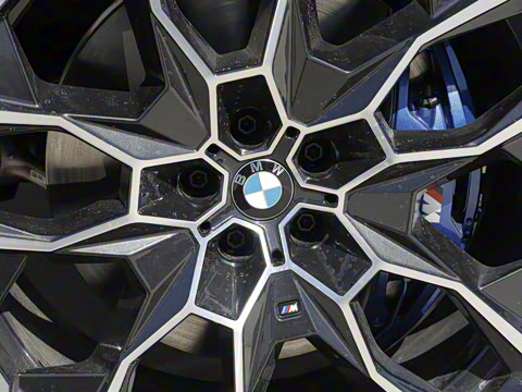 2023�� xDrive40i ������M�˶���װ