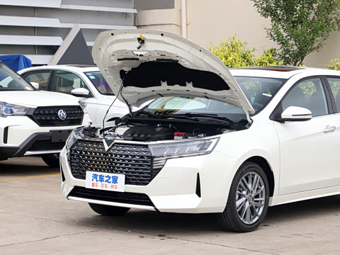 2021�� PLUS 1.6L XV CVT�����