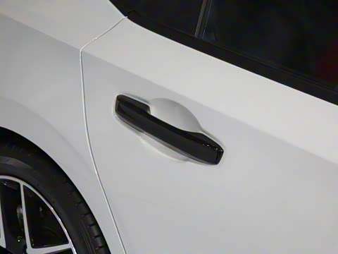 2023�� 2.0L e:HEV ���ٰ�