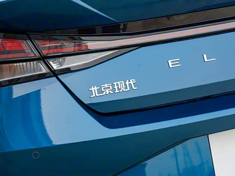 2022�� 1.5L CVT TOP�콢��