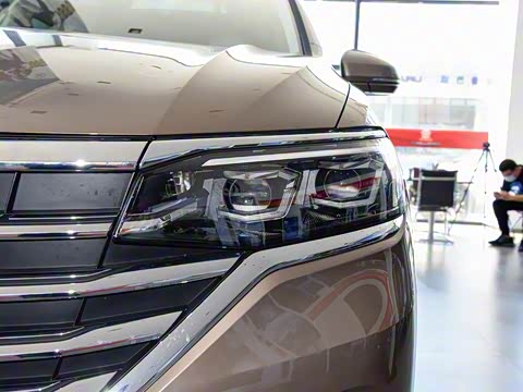 2020�� 380TSI ����