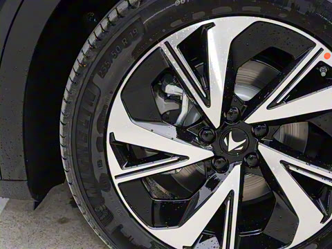 2022�� 525S 175kW