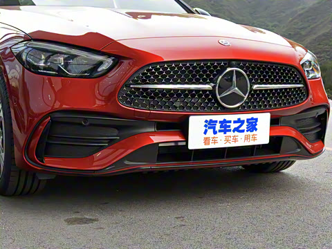 2022�� C 260 L �ҹ�˶���