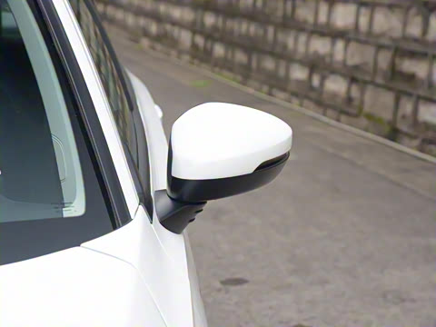 2022�� 240TURBO CVT�Ƽ���