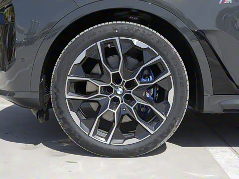 2023�� xDrive40i ������M�˶���װ