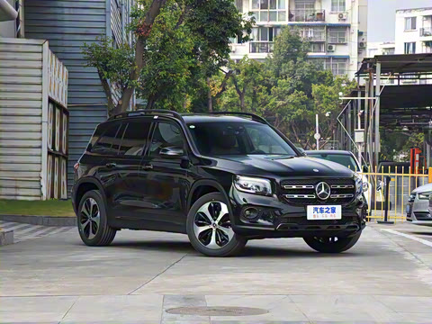 2022�� �Ŀ� GLB 200 4MATIC