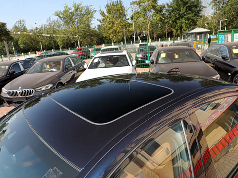 2022�� �Ŀ�� 530i M�˶���װ