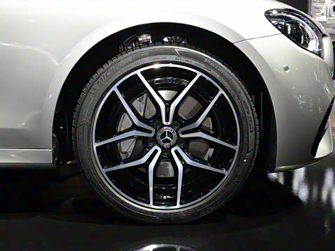 2021�� E 300 �˶���