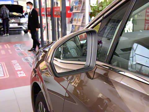 2020�� 380TSI ����