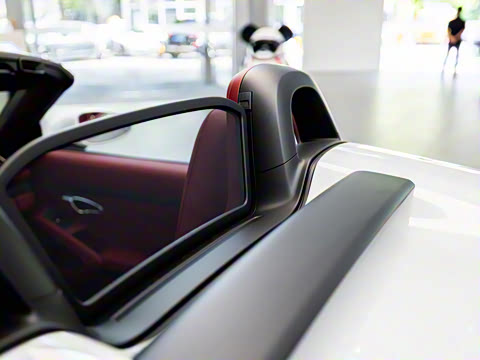 2022�� Spyder 2.0T